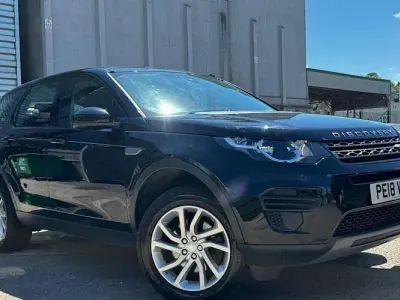 Used Land Rover Discovery 5 SE 179 HP (131 kW) 2019 SUV