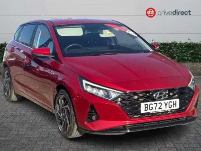 Used Hyundai i20 Premium 100 HP (73 kW) 2022 Red Hatchback