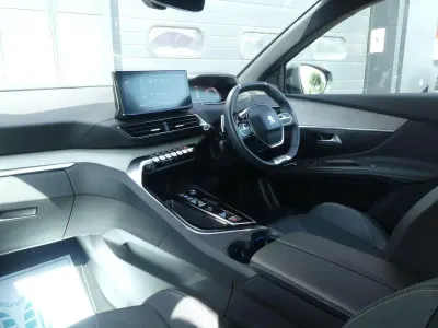 Used Peugeot 3008 GT 129 HP (94 kW) 2023 Grey SUV