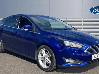 Used Ford Focus Zetec 125 HP (91 kW) 2017 Blue Hatchback