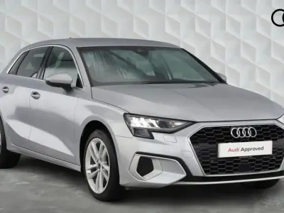 Begagnad Audi A3 Sportback Sport 110 HK (80 kW) 2024 Silver Halvkombi