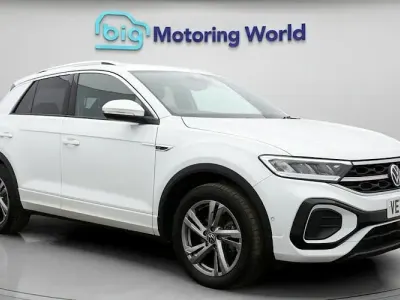 Usado VW T-Roc R-line 150 CV (110 kW) 2024 Blanco SUV