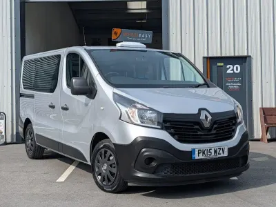 Gebraucht Renault Trafic Business 2015 Silber Van / Kleinbus