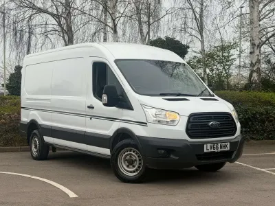Usado Ford Transit 125 HP (91 kW) 2016 Branco Van