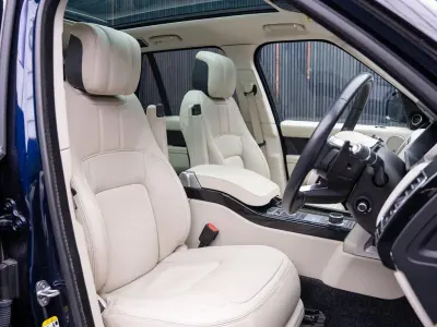 Used Land Rover Range Rover Vogue SE 339 HP (249 kW) 2020 Blue SUV