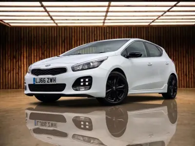 Käytetty Kia Ceed GT-Line 136 HP (100 kW) 2016 Valkoinen Viistoperä