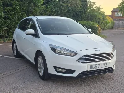 Used Ford Focus Zetec 100 HP (73 kW) 2017 White Hatchback