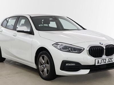 Usado BMW 118 Sport Line 134 HP (98 kW) 2022 Branco Citadino