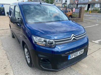 Used Citroën Berlingo 100 HP (73 kW) 2020 Blue MPV