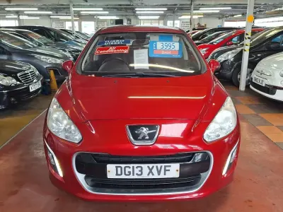 Used Peugeot 308 Active 92 HP (67 kW) 2013 Red Hatchback