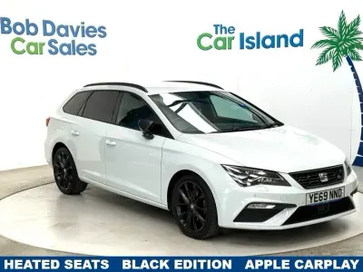 Begagnad Seat Leon Black Edition 150 HK (110 kW) 2019 Vit Kombi