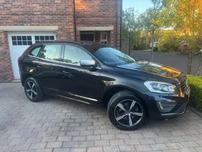 Used Volvo XC60 R-Design 190 HP (139 kW) 2016 Black SUV