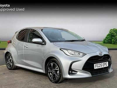 Used Toyota Yaris Hybrid Design 116 HP (85 kW) 2025 Silver Hatchback