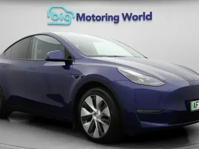 Używany Tesla Model Y Long Range AWD 286 kW (389 KM) 2025 SUV