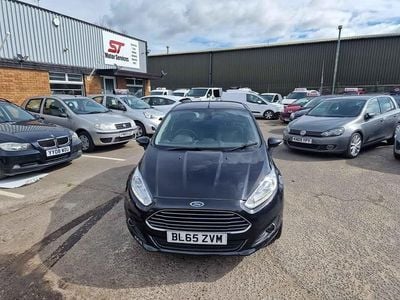 Used Ford Fiesta Titanium 75 HP (55 kW) 2016 Black Hatchback