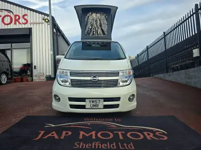 Usado Nissan Elgrand 2025 Blanco Monovolumen