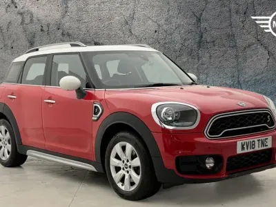 Used Mini Cooper S Countryman 189 HP (139 kW) 2018 Red SUV