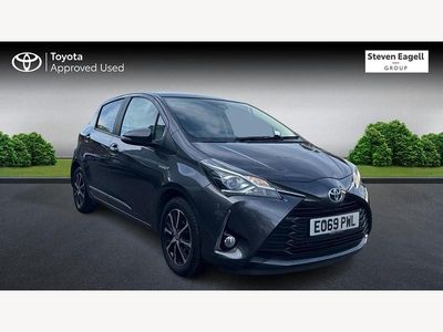 Used Toyota Yaris Hybrid 100 HP (73 kW) 2019 Grey Hatchback