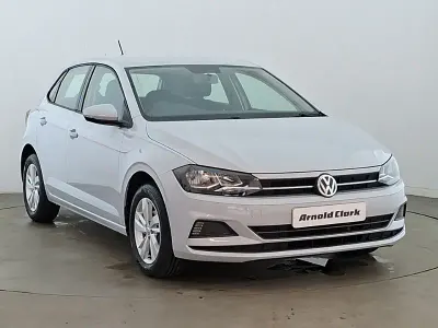 Used VW Polo SE 95 HP (69 kW) 2018 Silver Hatchback