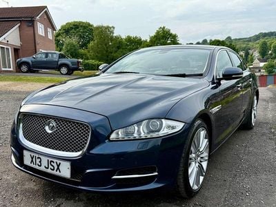Used Jaguar XJ Portfolio 271 HP (199 kW) 2010 Blue Sedan