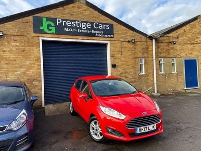 Red Used 2017 Ford Fiesta Zetec Hatchback | £5,095 (Good price)