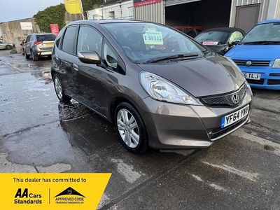 Used Honda Jazz ES 2014 Brown Hatchback