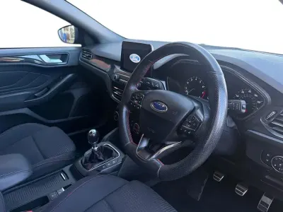 Used Ford Focus ST-Line 125 HP (91 kW) 2020 Grey Hatchback