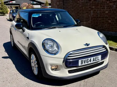 Used Mini Cooper Hatch 2014 White Hatchback