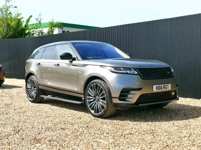 Used Land Rover Range Rover Velar HSE Dynamic 300 HP (220 kW) 2018 Silver SUV