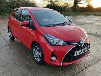 Used 2015 Toyota Yaris Hybrid | £9,995 (Fair price)