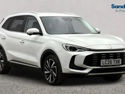 Używany MG ZS Trophy 196 KM (144 kW) 2024 Biały SUV