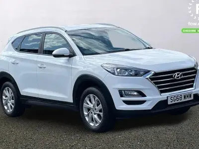Used Hyundai Tucson SE 132 HP (97 kW) 2018 White SUV
