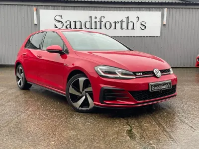 Used VW Golf VII GTI 230 HP (169 kW) 2018 Red Hatchback