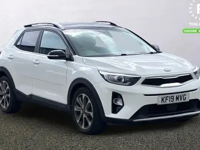 Used Kia Stonic Advance 120 HP (88 kW) 2019 White SUV