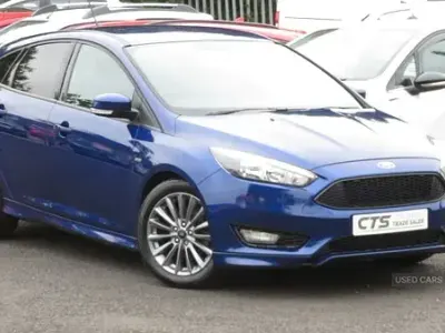 Used Ford Focus ST-Line 140 HP (102 kW) 2018 Blue Hatchback