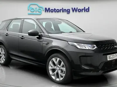 Begagnad Land Rover Discovery Sport Urban Edition 309 HK (227 kW) 2023 Svart SUV