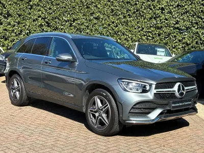 Begagnad Mercedes GLC300e AMG line 2022 Grå Kombi
