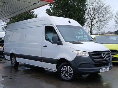 Używany Mercedes Sprinter Progressive 140 KM (102 kW) 2021 Biały Van
