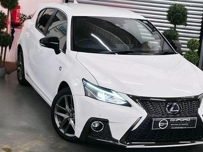 Used Lexus CT200h Sport Line 136 HP (100 kW) 2020 White Hatchback