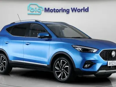 Usado MG ZS Exclusive 111 HP (81 kW) 2023 Azul SUV