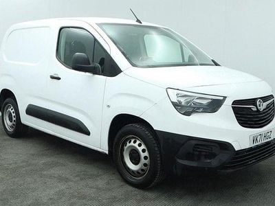 Used Vauxhall Combo Edition 75 HP (55 kW) 2021 White MPV