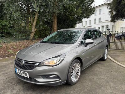 Used Vauxhall Astra Elite 136 HP (100 kW) 2016 Grey Hatchback