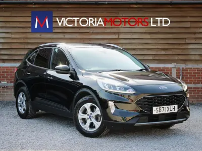 Usado Ford Kuga Zetec 120 CV (88 kW) 2022 Negro SUV