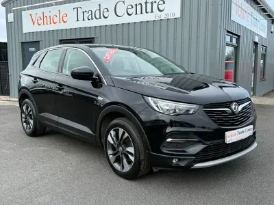 Used Vauxhall Grandland X Sport 130 HP (95 kW) 2019 Black SUV