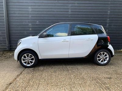 Used Smart ForFour Passion 71 HP (52 kW) 2019 Black Hatchback