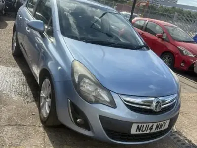 Used Vauxhall Corsa Excite 85 HP (62 kW) 2014 Blue Hatchback