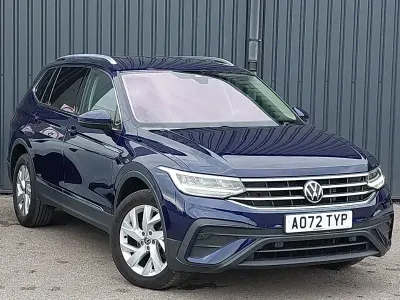 Używany VW Tiguan Allspace Life 150 KM (110 kW) 2022 Niebieski SUV