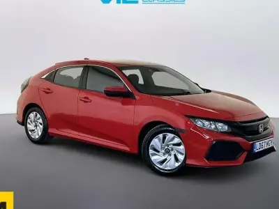 Begagnad Honda Civic SE 129 HK (94 kW) 2017 Röd Halvkombi