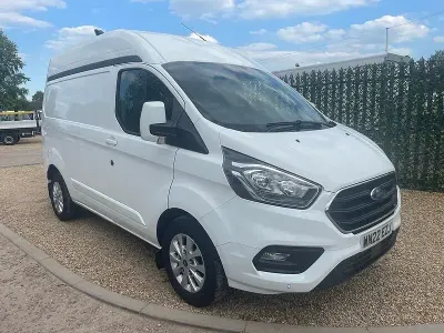 Used Ford Transit Custom Limited 130 HP (95 kW) 2022 White Van