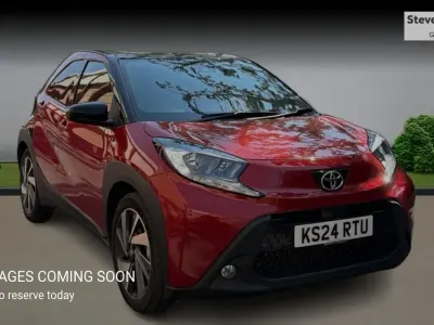 Used Toyota Aygo X 72 HP (52 kW) 2024 Red SUV